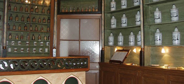 Antiga Farmàcia Homs
