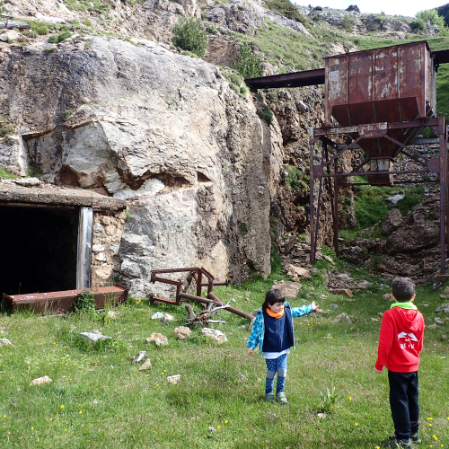 Marxant muntanyes Camins miners 2.jpg